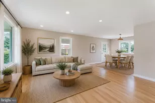 10914 Woodhaven Dr, Fairfax, VA 22030 - Photo 1