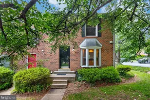 10612 Railroad Ct, Fairfax, VA 22030 - Photo 1