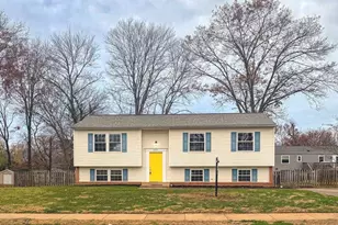 9212 Landgreen St, Manassas, VA 20110 - Photo 1