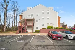 8814 Tanglewood Ln, Manassas, VA 20110 - Photo 1