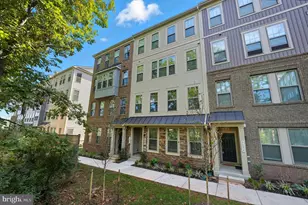 709 Thomas Ln, Manassas Park, VA 20111 - Photo 1