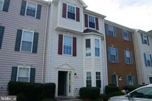 305 Kirby St, Manassas Park, VA 20111 - Photo 1