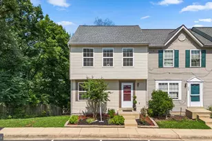 298 Moseby Dr, Manassas Park, VA 20111 - Photo 1