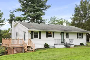 903 Coverstone Rd, Fort Valley, VA 22652 - Photo 1