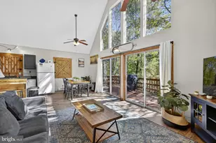 218 Mulberry Ln, Mount Jackson, VA 22842 - Photo 1