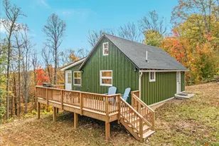 875 Hunter Ln, Edinburg, VA 22824 - Photo 1