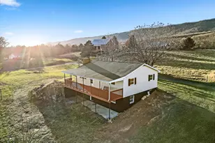 126 Hilltop Farm Ln, Strasburg, VA 22657 - Photo 1