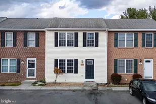 102 Kadies Ln, Edinburg, VA 22824 - Photo 1