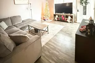 291 Borum St, Strasburg, VA 22657 - Photo 1