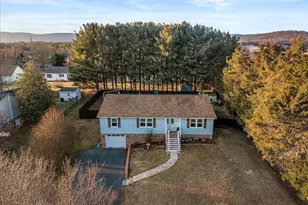 95 Cecelia St, Toms Brook, VA 22660 - Photo 1