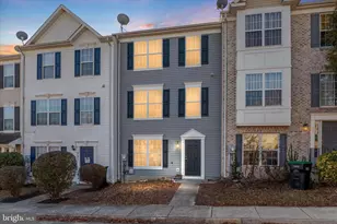 808 Pendleton Ln, Strasburg, VA 22657 - Photo 1