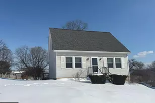 358 W Spring St, Woodstock, VA 22664 - Photo 1