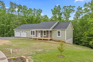 201 Creek Valley Dr, Basye, VA 22810 - Photo 1