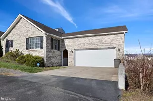 41 Deaken Cir, Strasburg, VA 22657 - Photo 1
