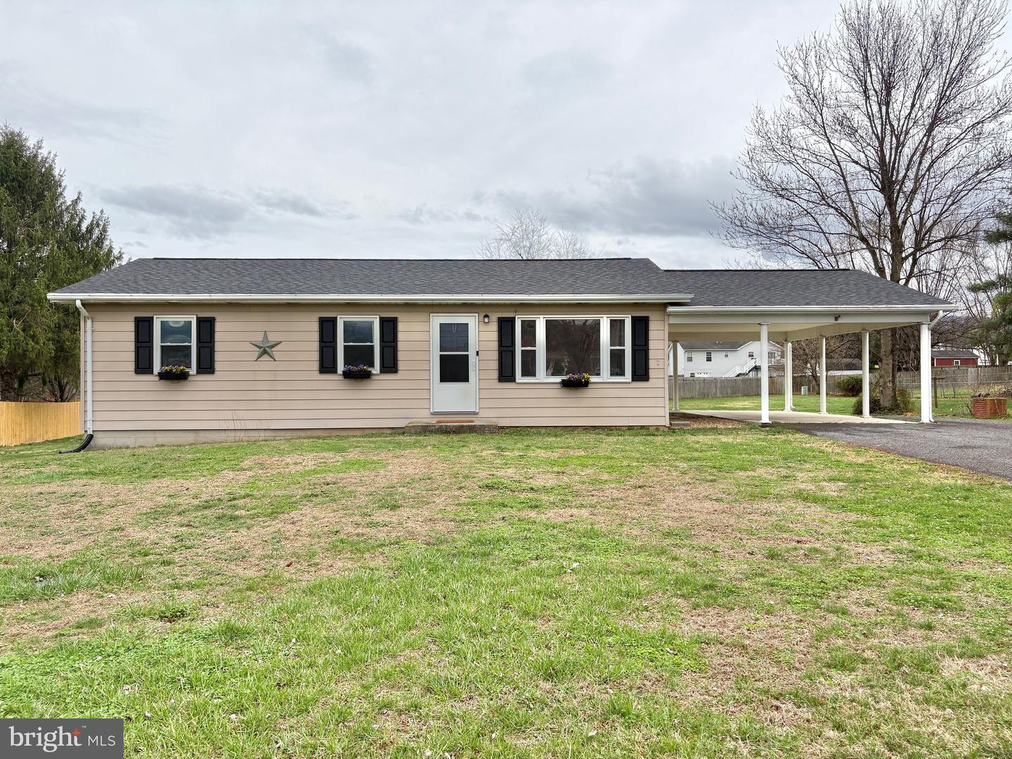 1604 S Ox Rd, Edinburg, VA 22824 - MLS VASH2013880 - Coldwell Banker
