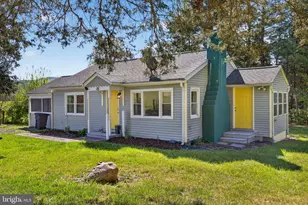 48 Bowman Ln, Fort Valley, VA 22652 - Photo 1