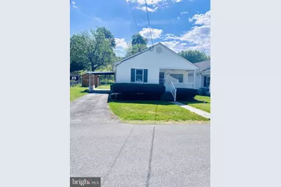 170 N Eberly Street, Strasburg, VA 22657 - Photo 1