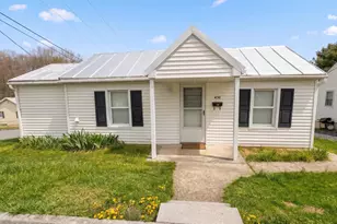 430 W High St, Woodstock, VA 22664 - Photo 1