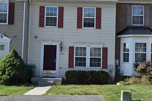 403 Hupps Hill Ct, Strasburg, VA 22657 - Photo 1
