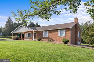 57 Lindsay Ln, Edinburg, VA 22824 - Photo 1
