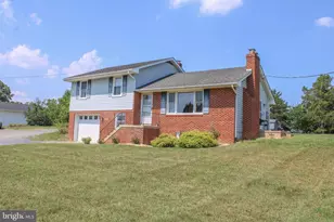 1638 Hahns Ln, Toms Brook, VA 22660 - Photo 1