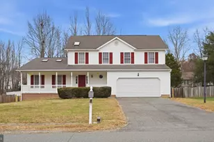 11921 Stonehenge Dr, Fredericksburg, VA 22407 - Photo 1