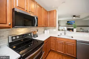 9610 Hazelbrook Ct, Fredericksburg, VA 22407 - Photo 21