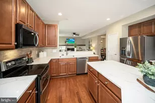 9610 Hazelbrook Ct, Fredericksburg, VA 22407 - Photo 19