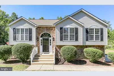 424 Laurel Avenue, Fredericksburg, VA 22408 - Photo 1