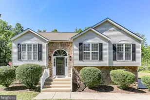 424 Laurel Ave, Fredericksburg, VA 22408 - Photo 1