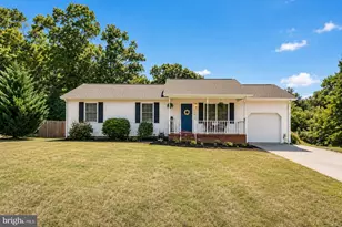10417 Skinner Hill Dr, Fredericksburg, VA 22408 - Photo 1