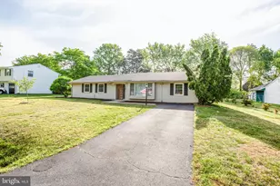 825 Barkley Dr, Fredericksburg, VA 22407 - Photo 1