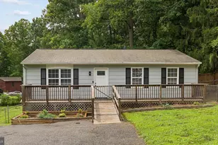 343 Albany St, Fredericksburg, VA 22407 - Photo 1