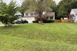 11926 Woodland View Dr, Fredericksburg, VA 22407 - Photo 1