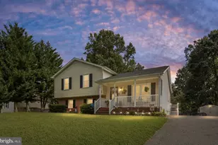 304 Bowen Dr, Fredericksburg, VA 22407 - Photo 1