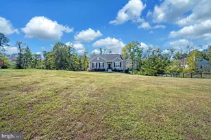 21 Walnut Grove Dr, Fredericksburg, VA 22406 - Photo 1