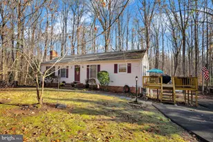18 Winslow Rd, Fredericksburg, VA 22406 - Photo 1
