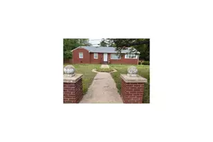 130 Sanford Dr, Fredericksburg, VA 22406 - Photo 1