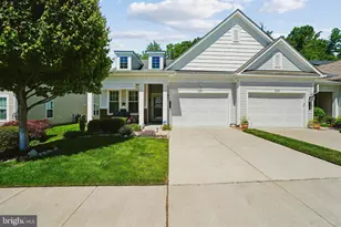 137 Long Point Dr, Fredericksburg, VA 22406 - Photo 1