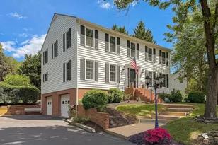 10 N Pointe Dr, Fredericksburg, VA 22405 - Photo 1