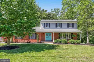 301 Greenwood Dr, Fredericksburg, VA 22405 - Photo 1