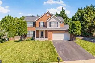 153 Basalt Dr, Fredericksburg, VA 22406 - Photo 1