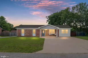 609 Edwards Dr, Fredericksburg, VA 22405 - Photo 1