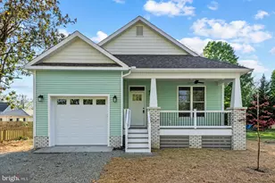 617 Bancroft Ave, Colonial Beach, VA 22443 - Photo 1