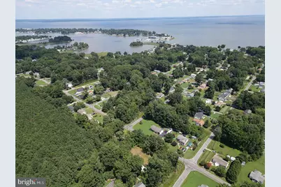 141 Wakefield Dr, Colonial Beach, VA 22443 - Photo 1