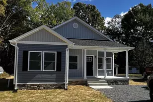 38 Meadow View Ln, Colonial Beach, VA 22443 - Photo 1