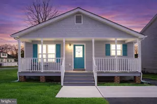 200 5th St, Colonial Beach, VA 22443 - Photo 1