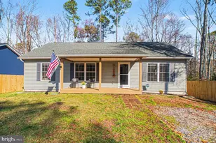 261 Azure Dr, Colonial Beach, VA 22443 - Photo 1