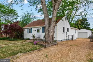 306 Locust Ave, Colonial Beach, VA 22443 - Photo 1