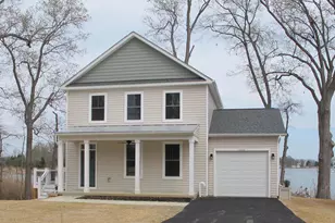 1252 Shore Dr, Colonial Beach, VA 22443 - Photo 1